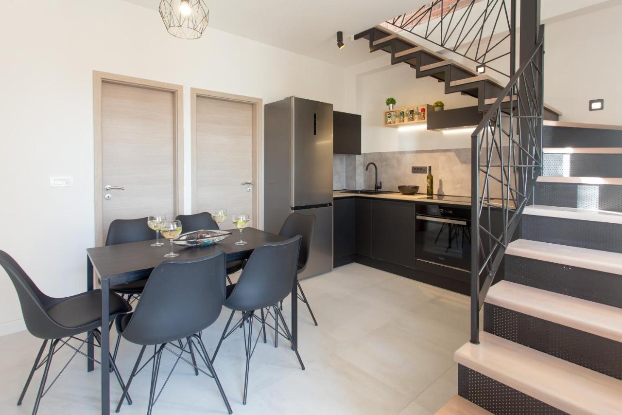 Beach Apartment Renco Sumpetar Exteriör bild
